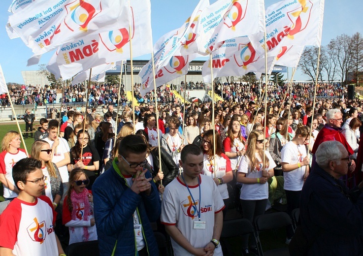 Msza papieska na stadionie