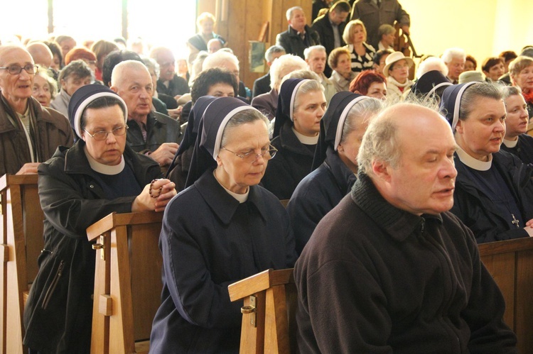 Panie, spójrz na Twój kościół