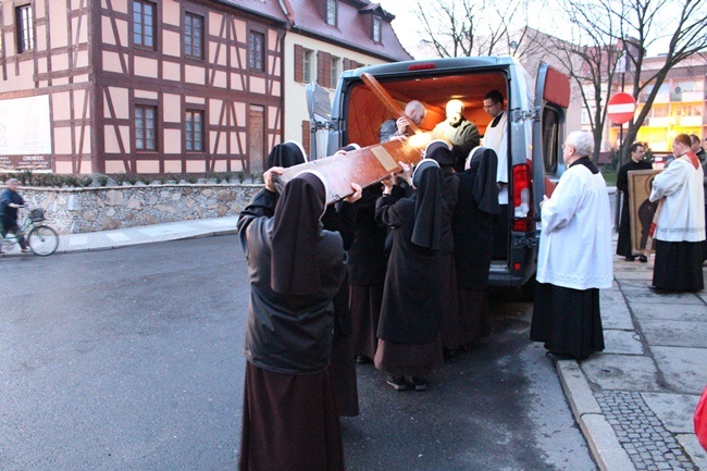 Symbole ŚDM w Oleśnicy