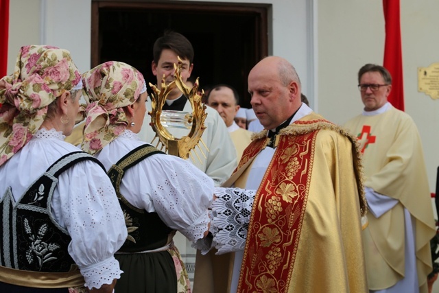 Znaki Bożego Miłosierdzia w Zabrzegu