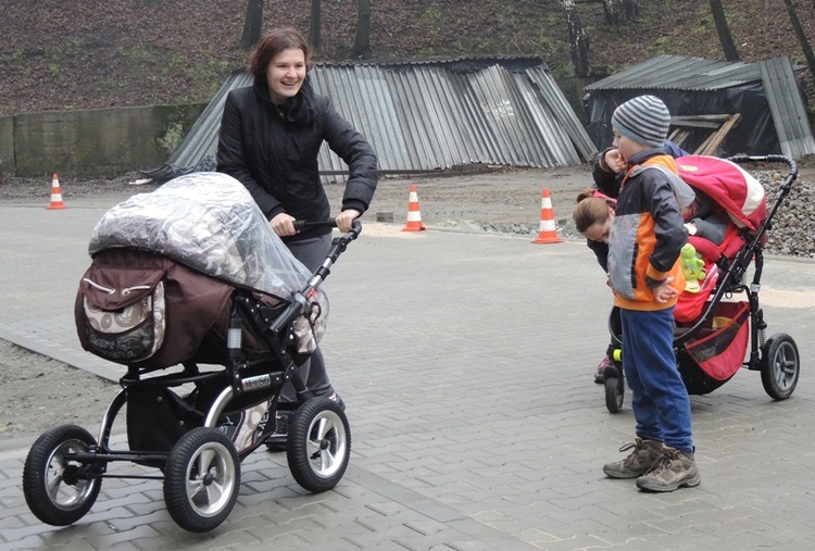 BuggyGym i rodzinne wyścigi wózków