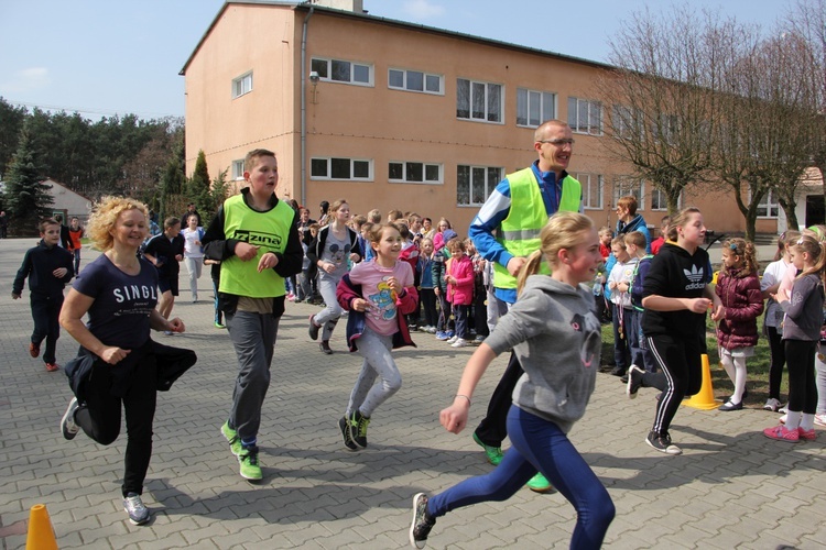 Ogólnoszkolny projekt "Katyń - Pamiętamy"