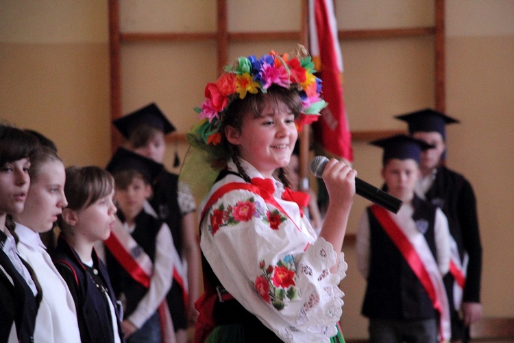 Ogólnoszkolny projekt "Katyń - Pamiętamy"