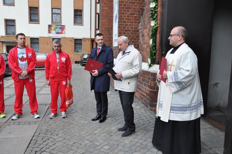 Sztafetą na rocznicę chrztu Polski