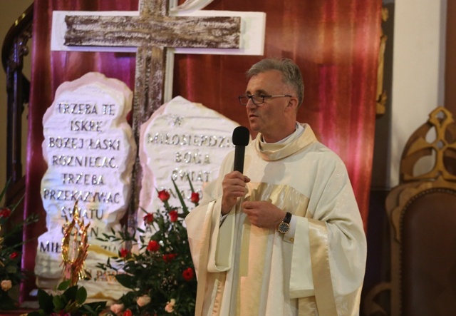 Znaki Bożego Miłosierdzia u NMP Wspomożenia Wiernych w Dziedzicach