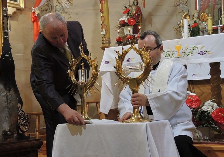 Znaki Bożego Miłosierdzia w Bielowicku