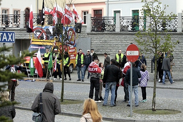 Manifestacja przeciwko imigrantom