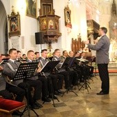 Orkiestra Reprezentacyjna Policji włączyła się w oprawę muzyczną Mszy św.