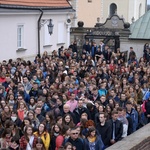 Maturzyści na Jasnej Górze - Droga Krzyżowa