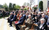 Odsłonięcie pomnika "Niezłomnym-Ojczyzna" w Morawicy