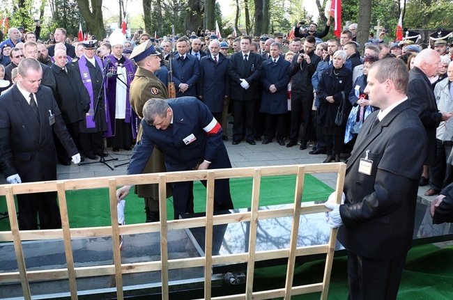 Pogrzeb płk. Zygmunta Szendzielarza "Łupaszki"