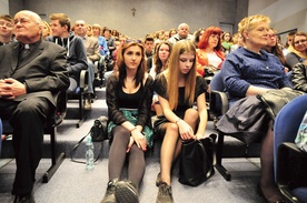 Konferencja popularnonaukowa odbyła się w Sali Błękitnej.