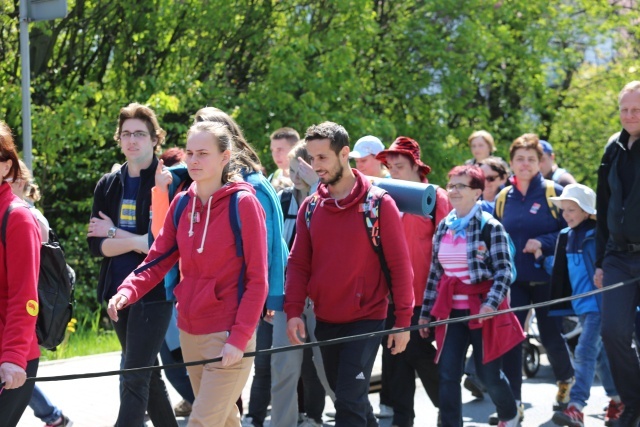 IV pielgrzymka do Łagiewnik wyrusza z Hałcnowa - cz. I