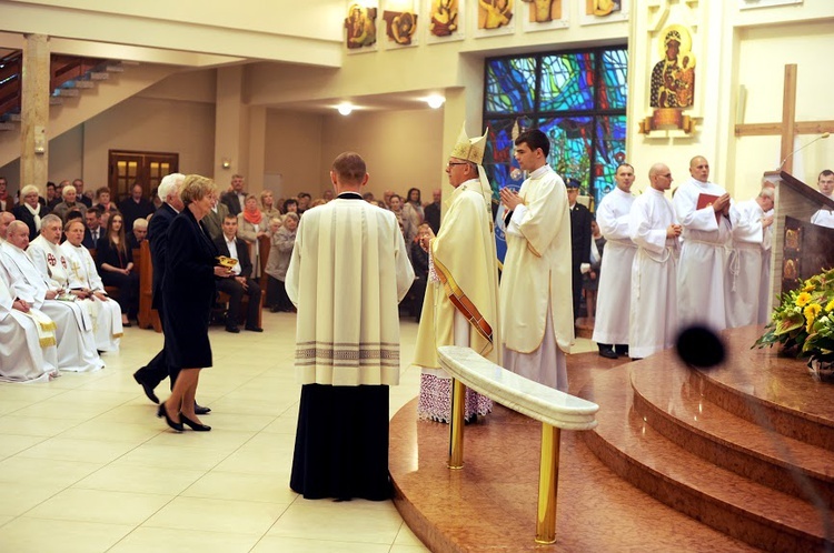 Poświęcenie kościoła Podwyższenia Krzyża Świętego