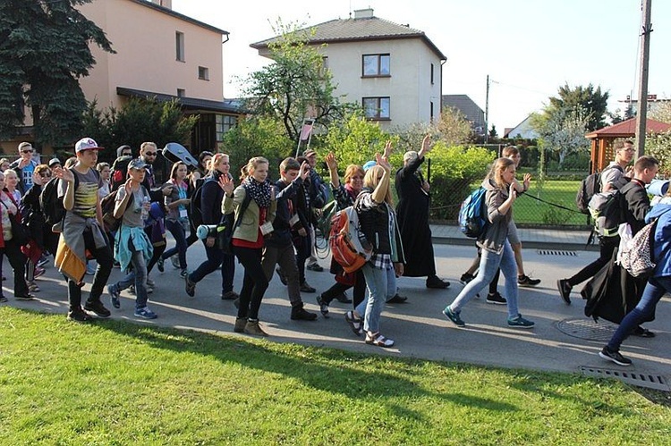 Nowa Wieś przywitała pielgrzymów grupy św. Maksymiliana