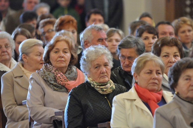 Parafia w Borzęcinie Dolnym ma 80 lat 