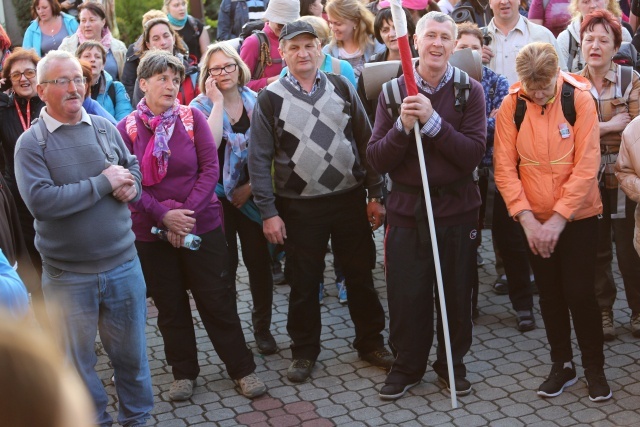 Królewskie powitanie pielgrzymów w Nidku