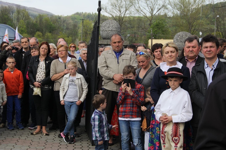 Symbole ŚDM w Kamienicy