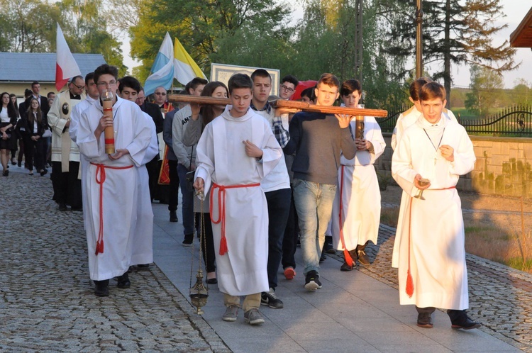 Znaki ŚDM w Borzęcinie