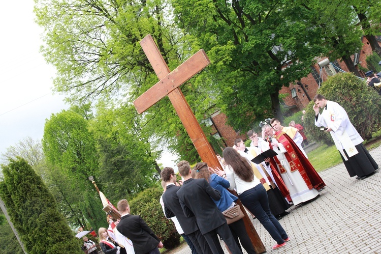 Krzyż i ikona w Radłowie