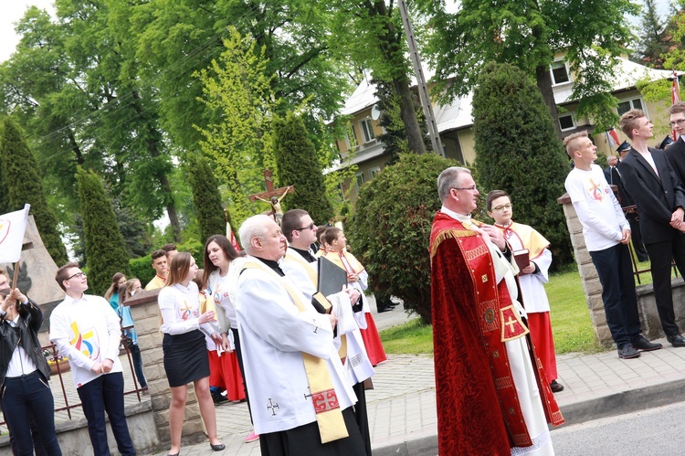 Krzyż i ikona w Radłowie