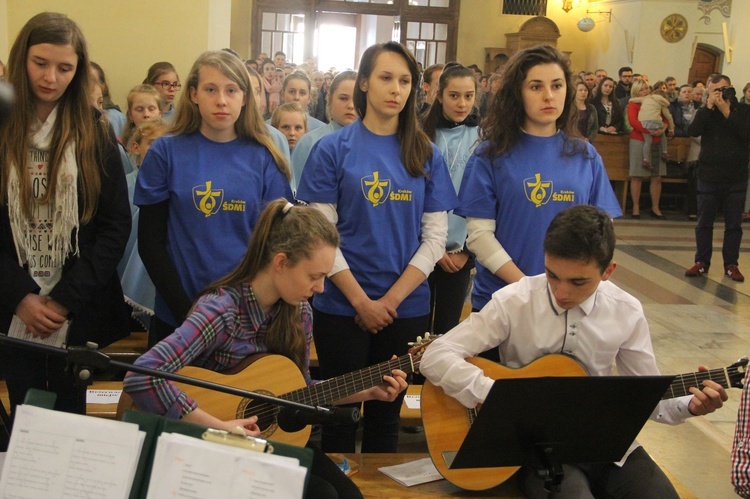 Symbole ŚDM w Radomyślu Wielkim