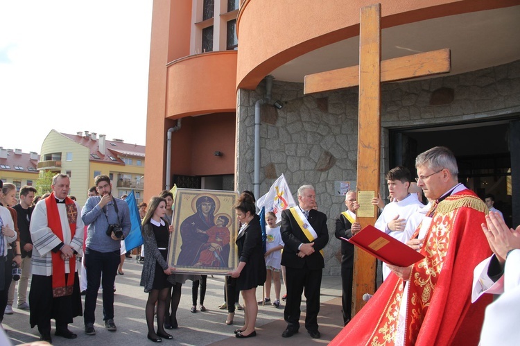 Symbole ŚDM w kościele bł. Karoliny w Tarnowie