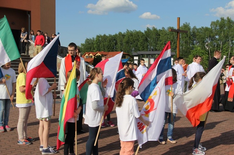 Symbole ŚDM w kościele bł. Karoliny w Tarnowie