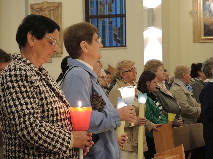 Koronacja figury Matki Bożej Fatimskiej w Kętach