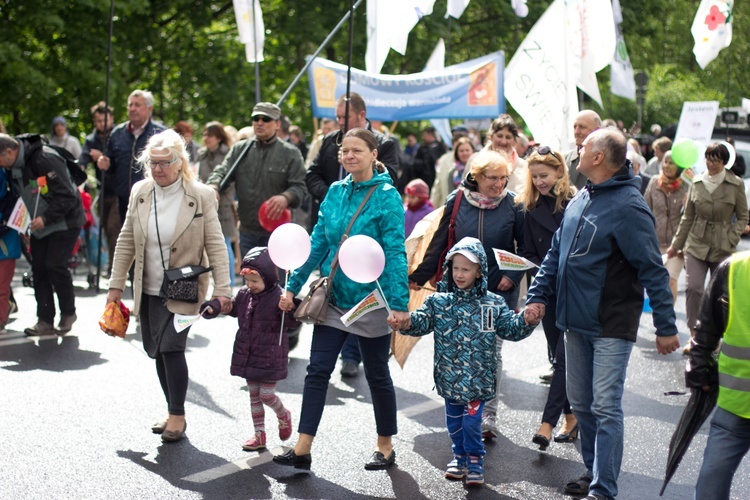 Marsz dla Życia i Rodziny w Olsztynie