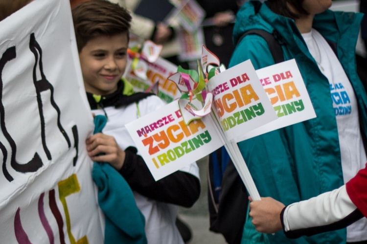 Marsz dla Życia i Rodziny w Olsztynie