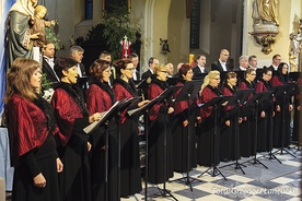 Inauguracyjny koncert ubiegłorocznego festiwalu w wykonaniu Chóru Filharmonii Śląskiej pod dyrekcją Jarosława Wolanina.