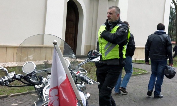 Motocykliści ruszyli