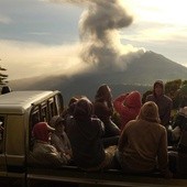 Silna erupcja wulkanu na Kostaryce