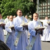 Tak, ty masz zostać kapłanem!