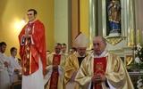 Pobłogosławiona figura bł. ks. Jerzego Popiełuszki została zainstalowana w kościele św. Urbana w Brzeszczach