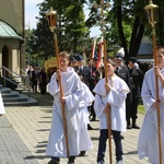 Kard. K. Nycz poświęcił figurę bł. Popiełuszki w Brzeszczach