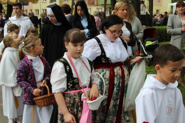 Procesja Bożego Ciała w parafii św. Elżbiety w Cieszynie