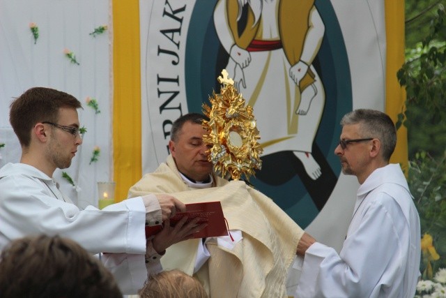 Procesja Bożego Ciała w parafii św. Elżbiety w Cieszynie