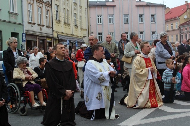 Procesja Bożego Ciała w parafii św. Marii Magdaleny w Cieszynie
