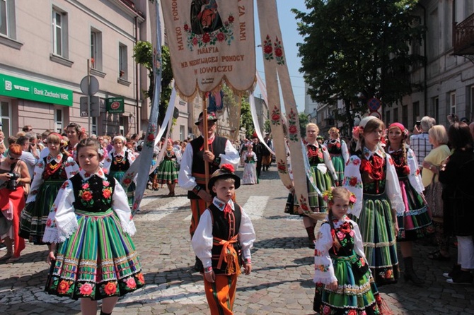 Boże Ciało w Łowiczu - Procesja