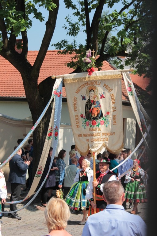 Boże Ciało w Łowiczu - Procesja