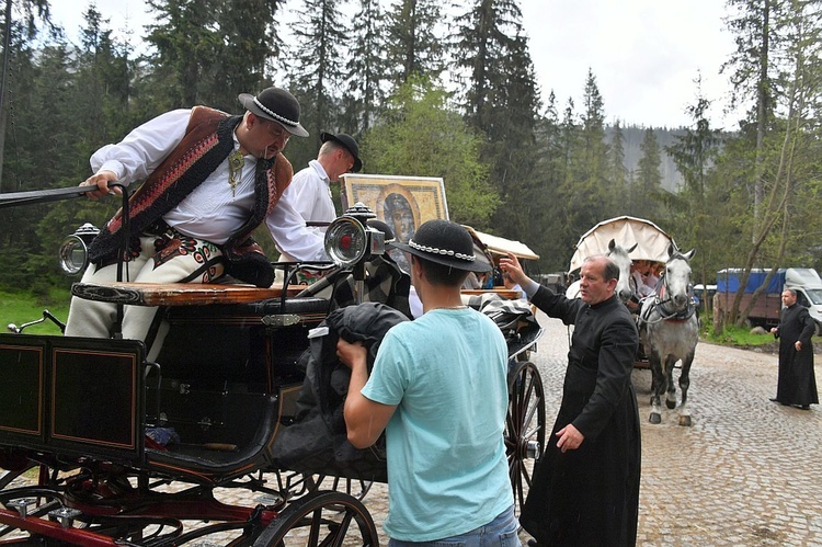 Z widokiem na góry