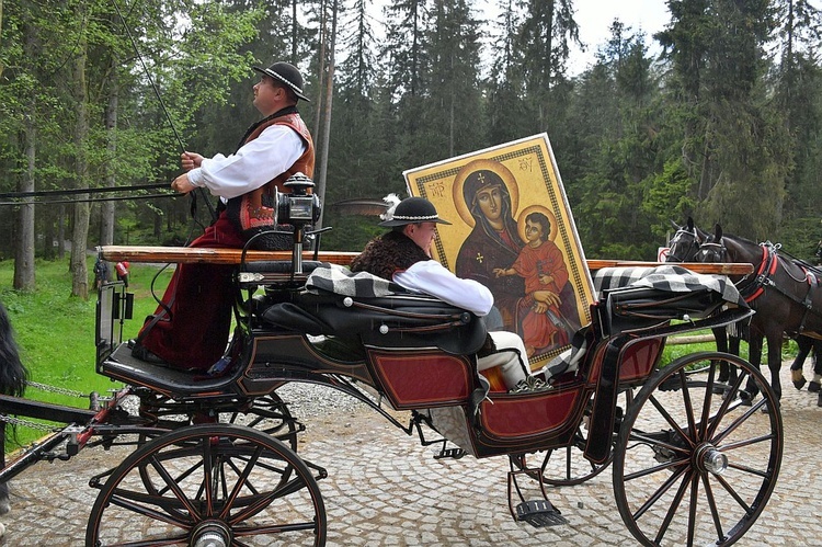 Z widokiem na góry