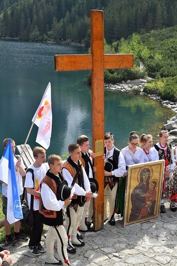 Z widokiem na góry