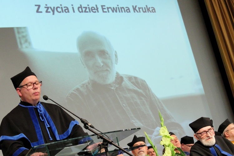 Erwin Kruk doktorem honoris causa