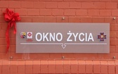 Okno życia w Żarach