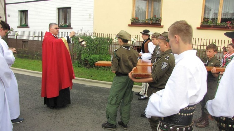 Peregrynacja symboli ŚDM w Czarnym Dunajcu - cz.1