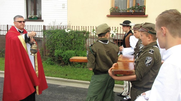 Peregrynacja symboli ŚDM w Czarnym Dunajcu - cz.1