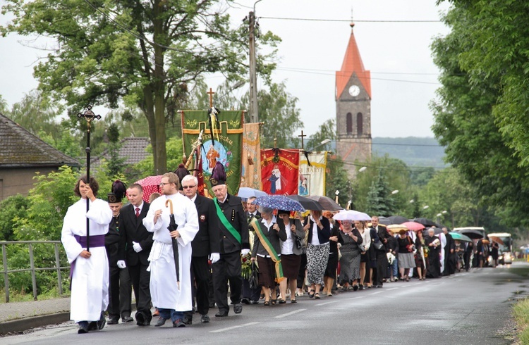 Pogrzeb ks. Wojciecha Mrochena